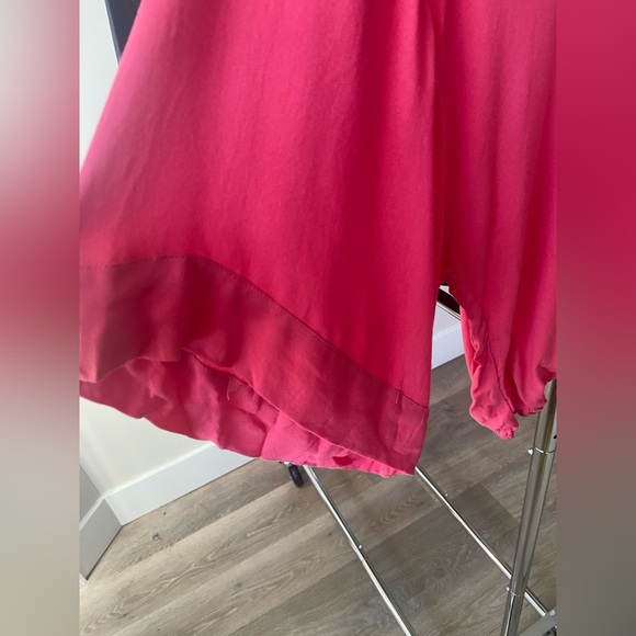 XS 🔖 YOUNG BROKE & FABULOUS Blouse Top Pink - Picture 4 of 7